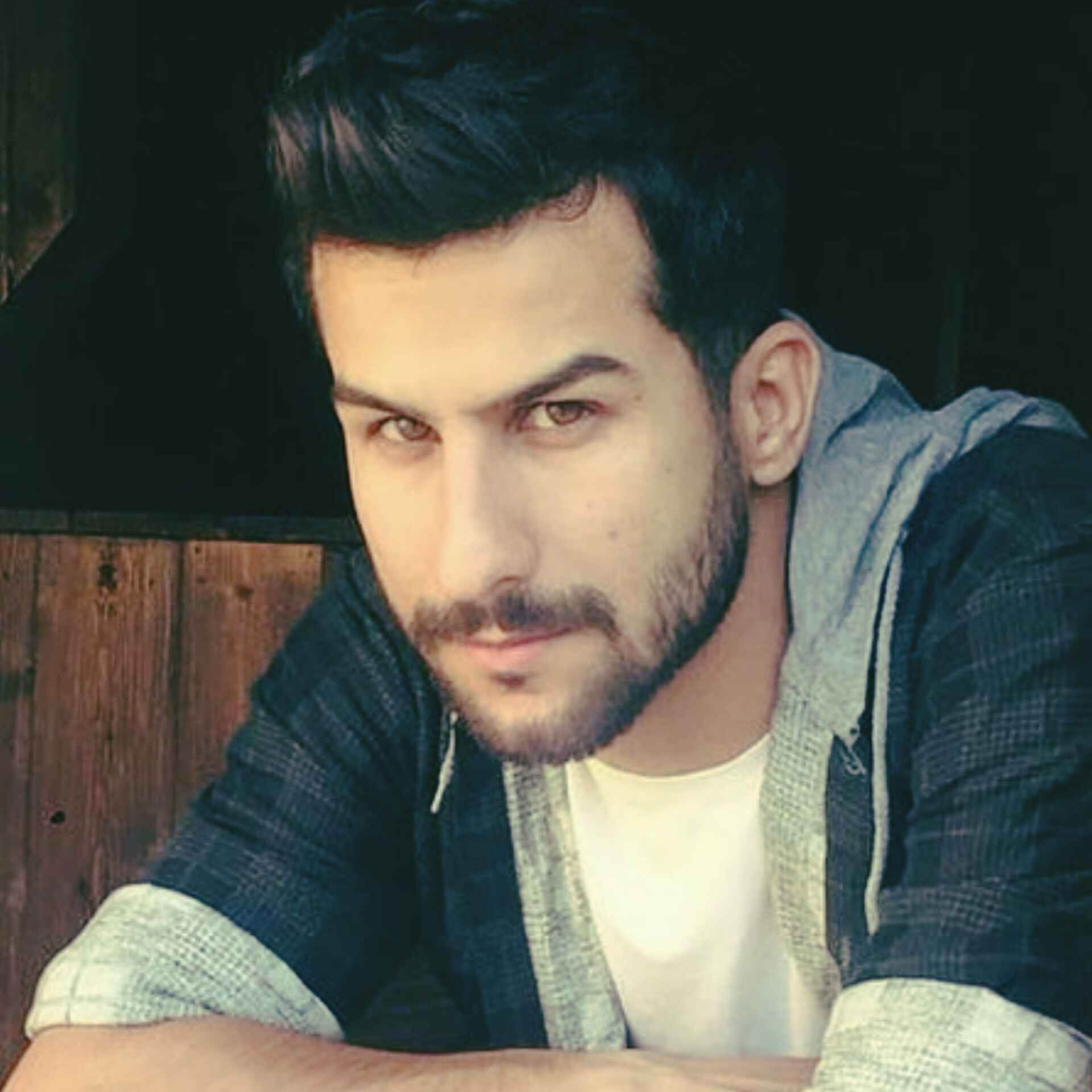 آهنگ جدید حسین منتظری دلم بخشید